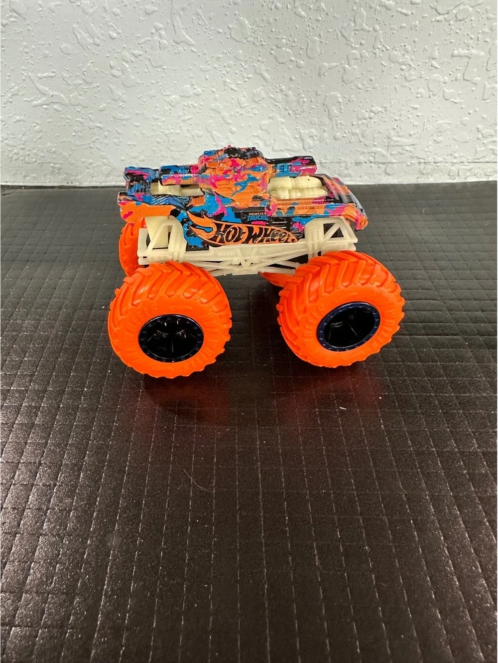 Hot Wheels Monster Truck Toy with Large Orange Tires